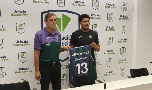 Xavier Castañeda en su presentación con el Unicaja CB