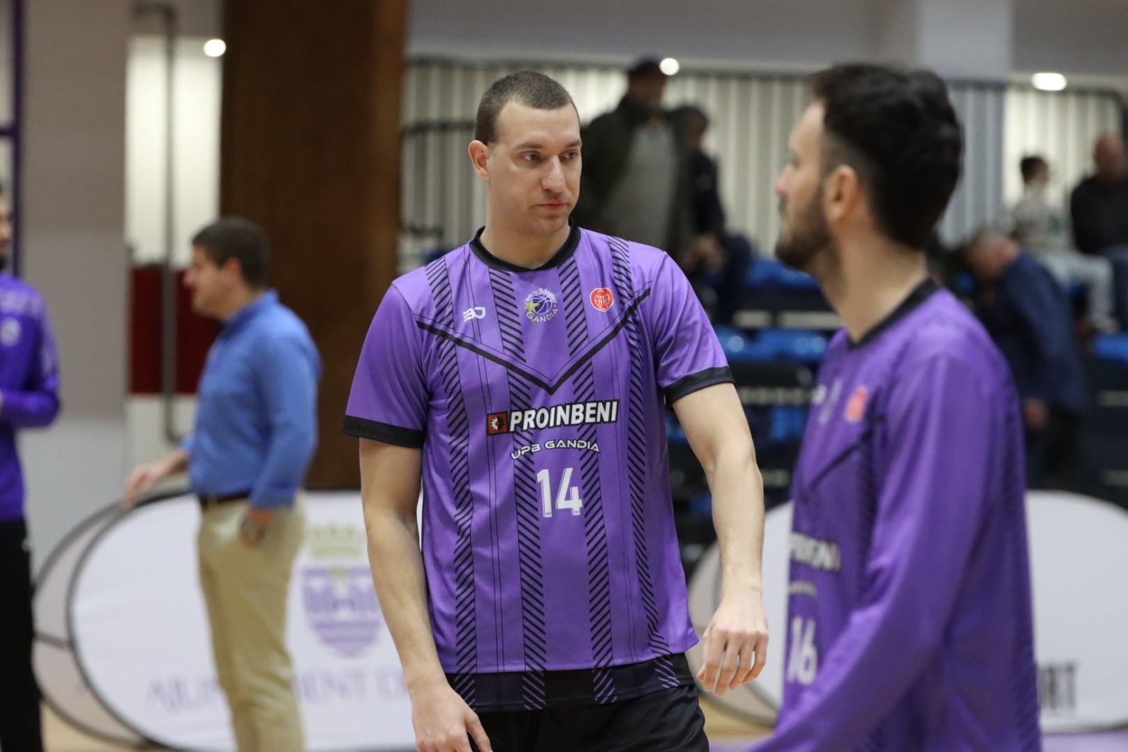 Ilincic en un partido con Gandía