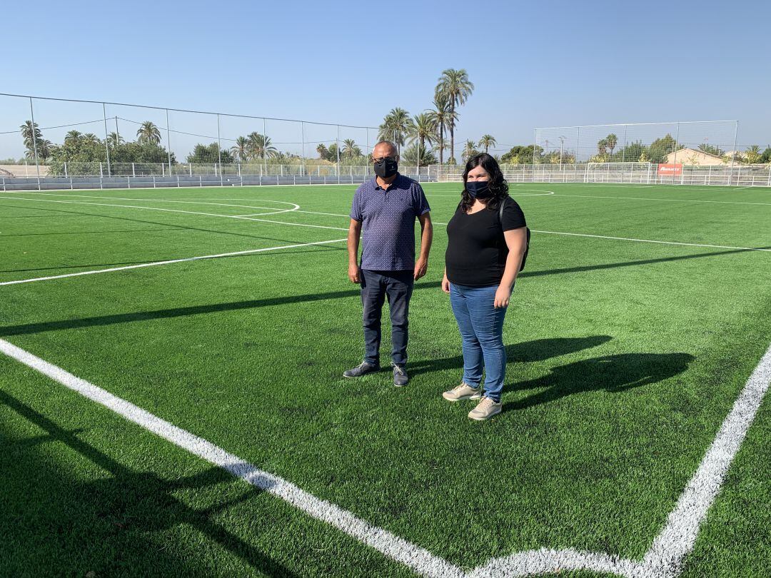 campo de fútbol de césped artificial de La Hoya