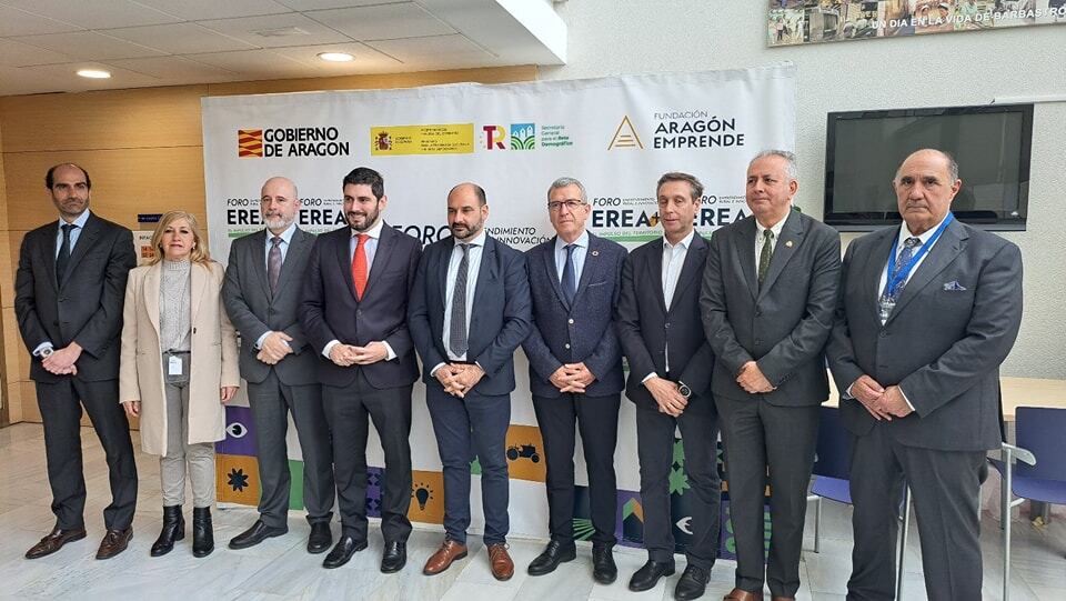 Autoridades que han asistido al Foro EREA que se ha celebrado en Barbastro