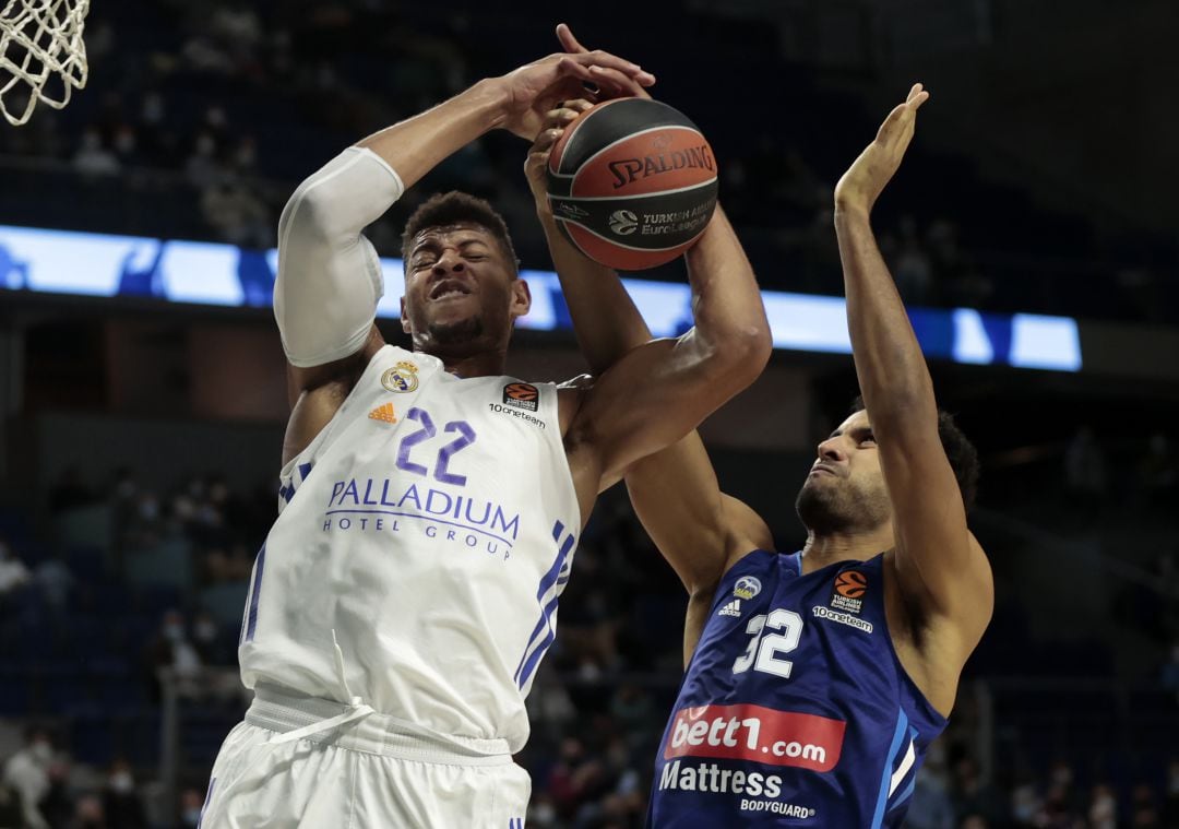 Tavares, durante un partido contra el Alba de Berlín