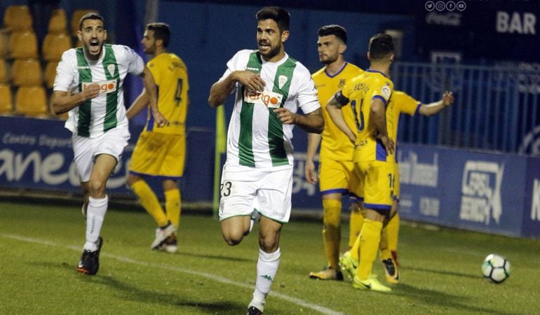 El Córdoba celebra un gol en Santo Domingo