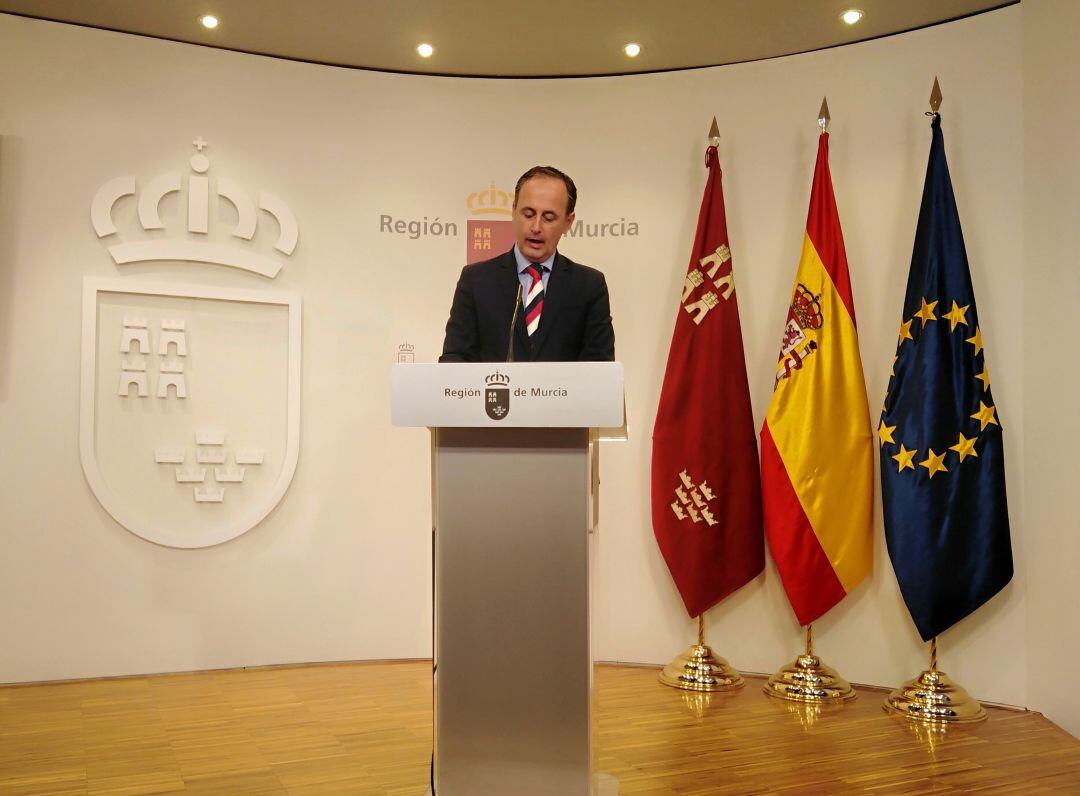 Javier Celdrán durante el Consejo de Gobierno