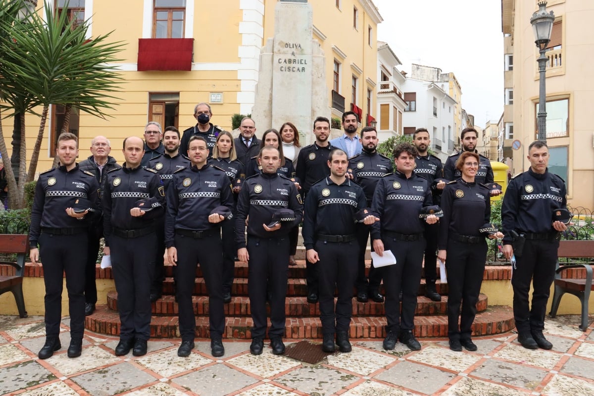 Nuevos policías en Oliva