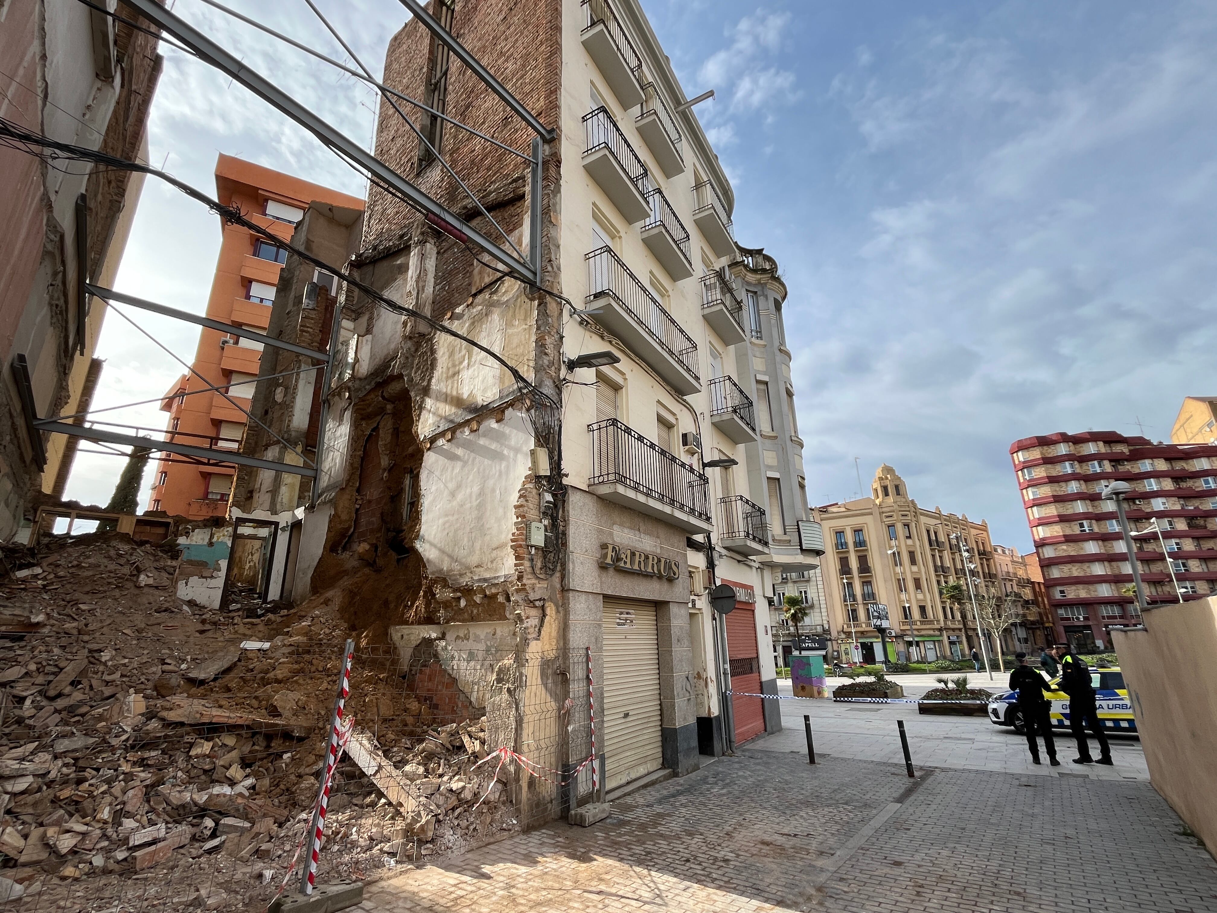 L'edifici afectat, al número 25 del carrer Boters