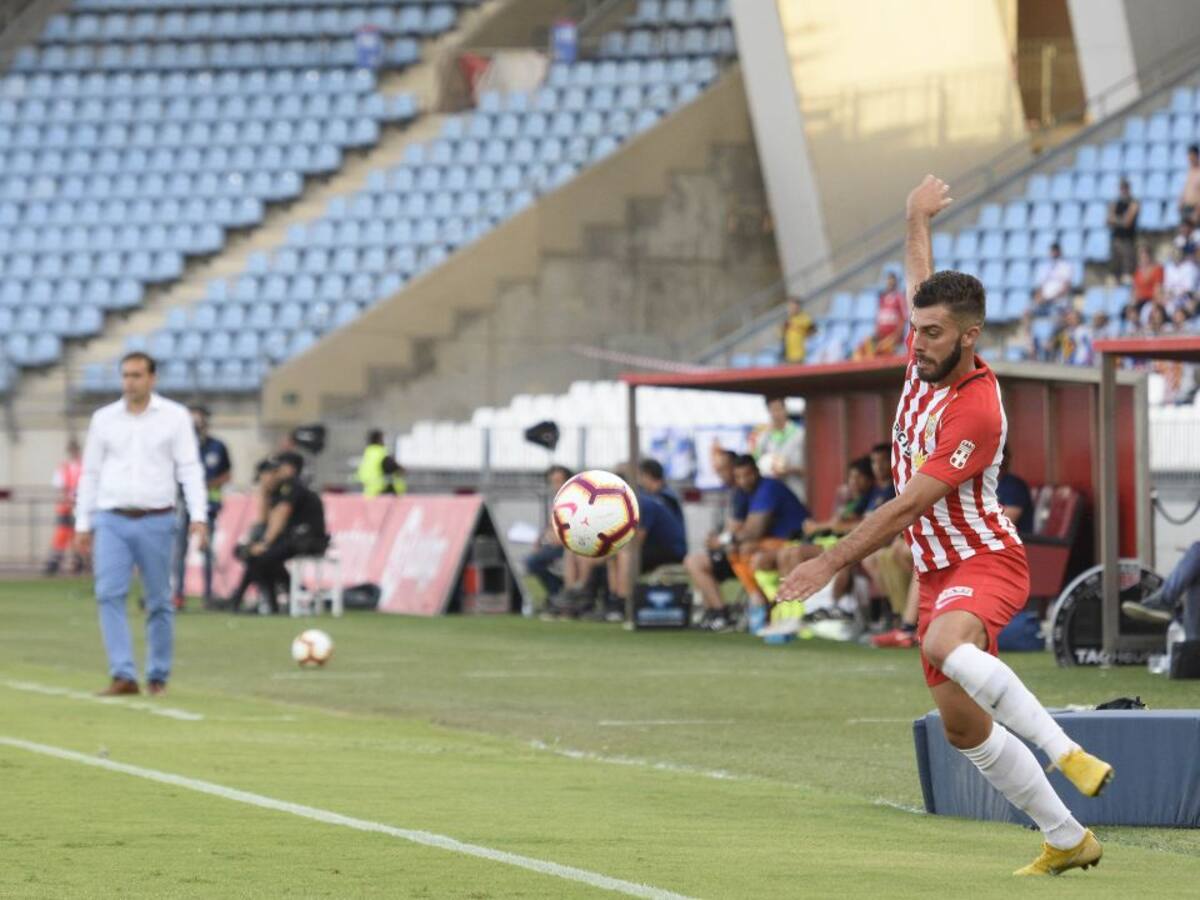 El Almería dice NO a un posible traspaso de Luis Rioja