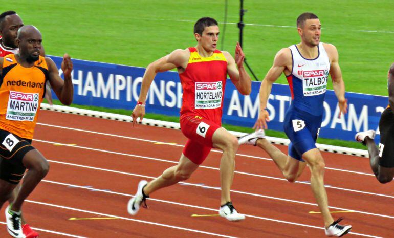 Bruno Hortelano en la final de 200 metros