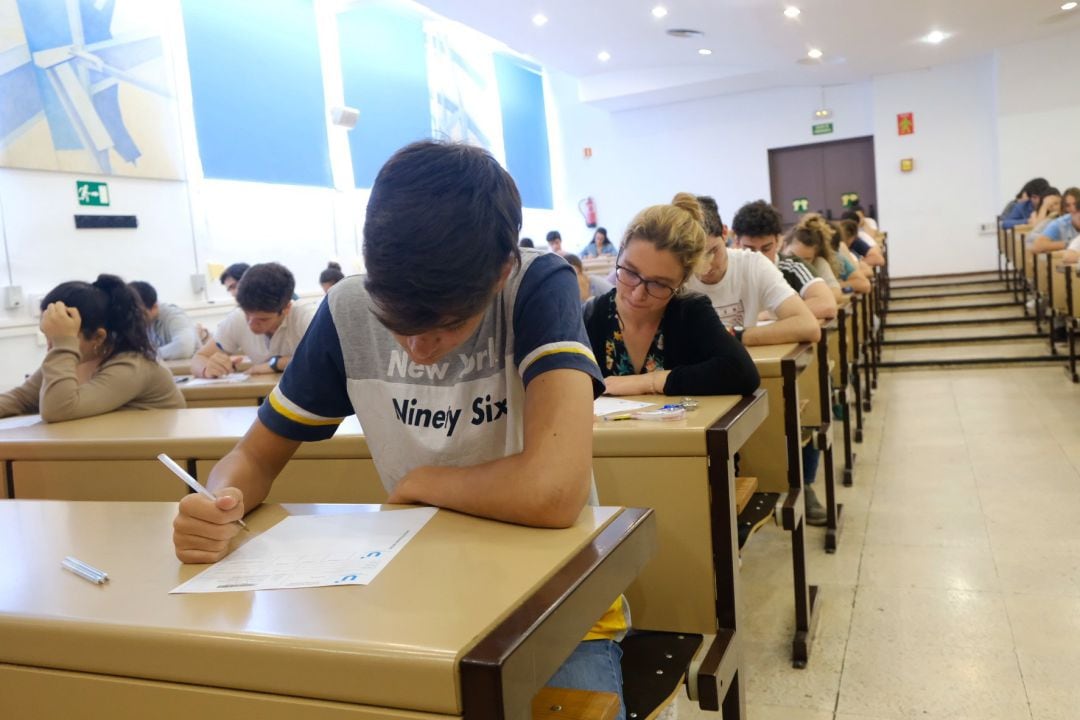 Foto de estudiantes de archivo