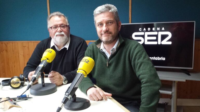 Ambrosio Escandón y Javer Ceruti en el estudio de Radio Santander