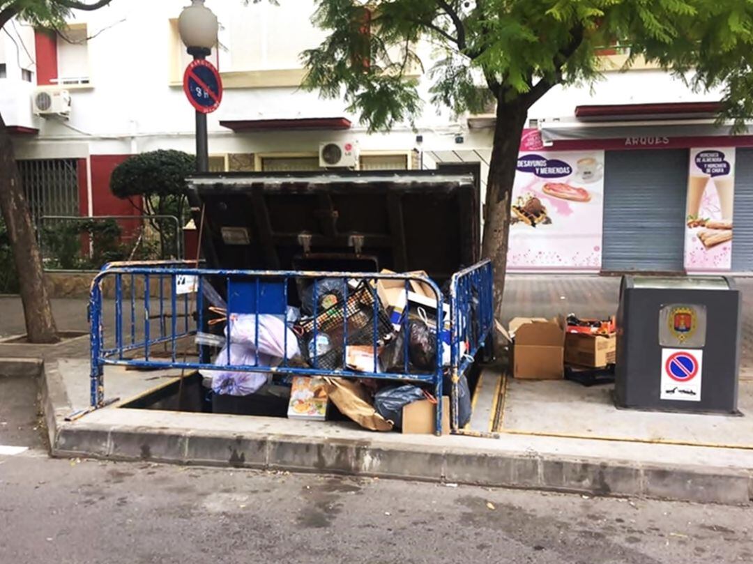  Plaza Manila con Fiscal Miguel Gutiérrez Carbonell (Barrio de El Plá)