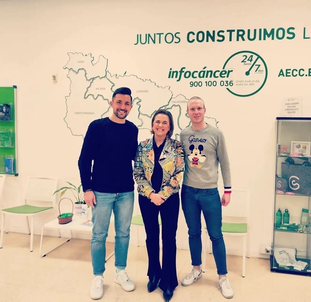 Adrián Valle y sus amigos donarán a la Asociación Española contra el Cáncer en La Rioja la recaudación de su reto solidario.