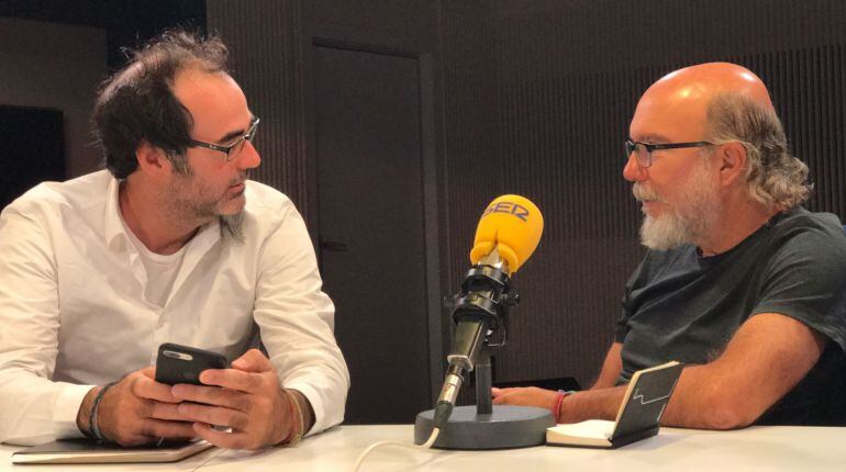 Gonzalo Madrid y Toni Segarra en los estudios de la SER