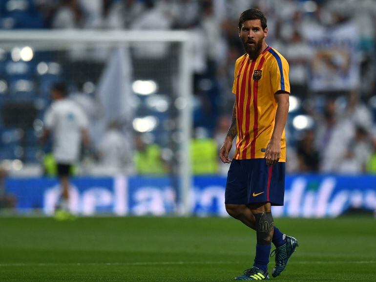 Messi, durante un calentamiento en el Bernabéu