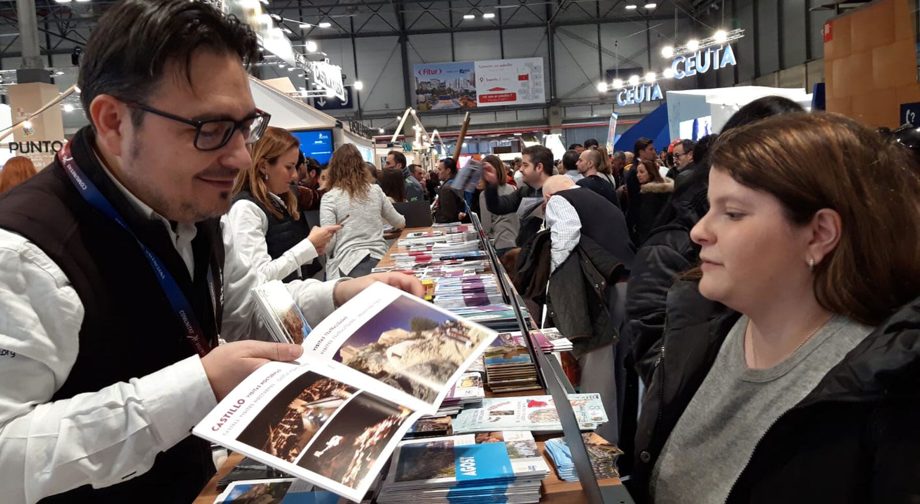 Andrés Ruiz, técnico de Turismo de Castalla en una pasada edición de Fitur