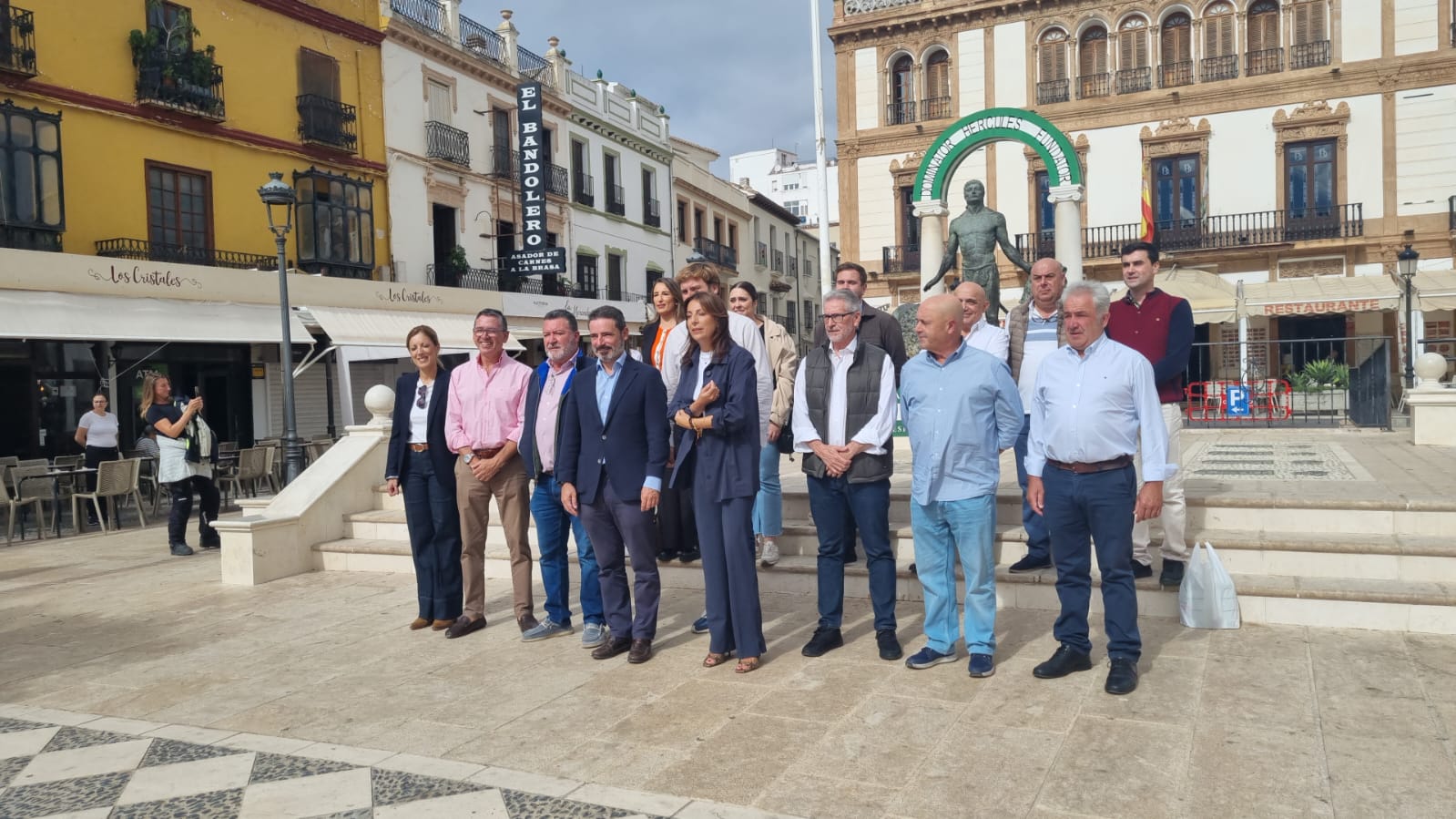 Miembros del PP en la Plaza del Socorro