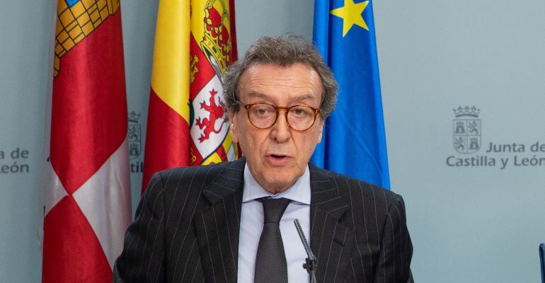 Imagen del vicepresidente de la Junta, José Antonio de Santiago-Juárez