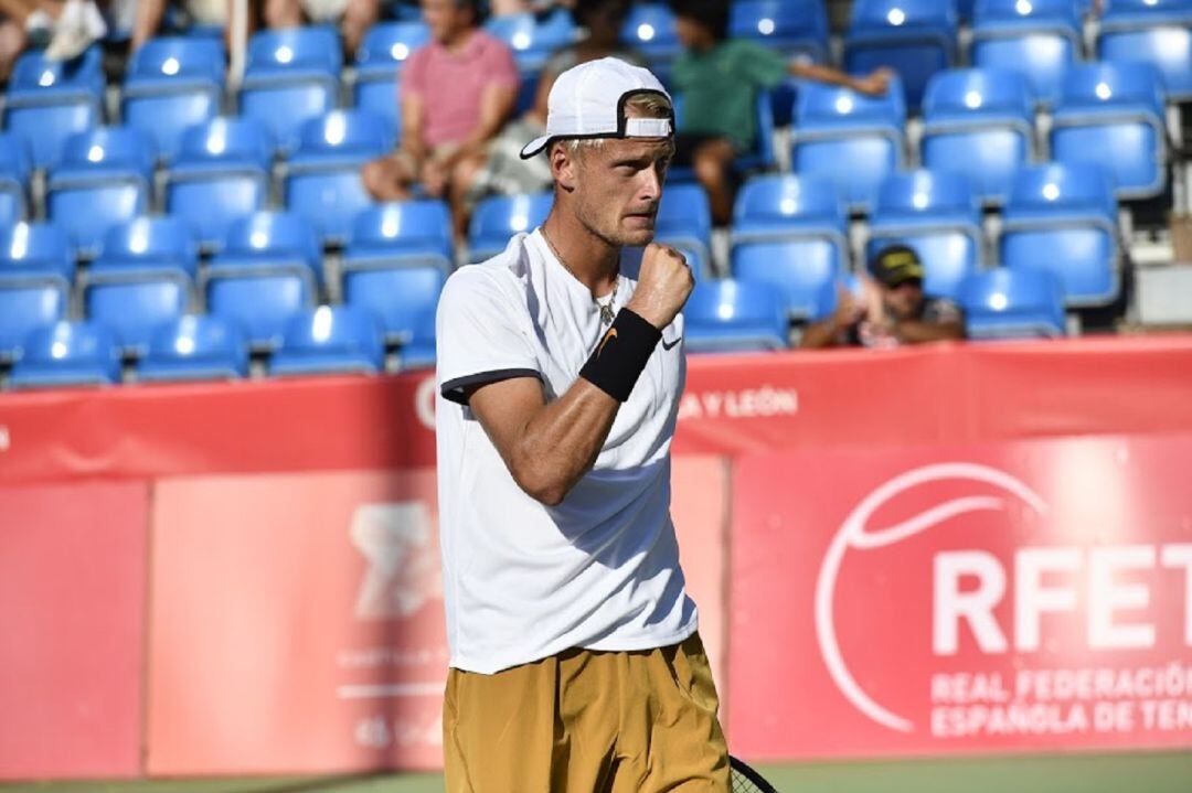 Nicolas Khun y Kotov jugarán la final del Open de Castilla y León