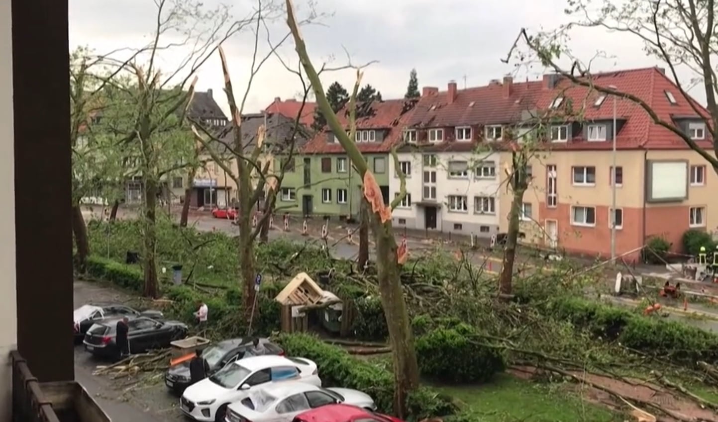 Un muerto y una cincuentena de heridos por fuertes tormentas en Alemania.