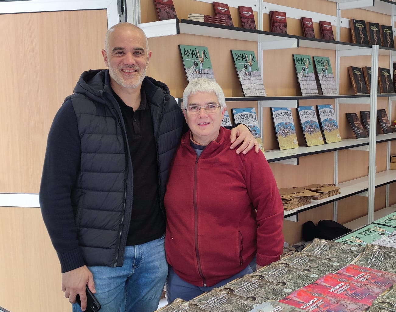 La IX Feria de la Edición de Navarra permanecerá abierta hasta este próximo domingo 5 de octubre en el Bosquecillo, en el centro de Pamplona.