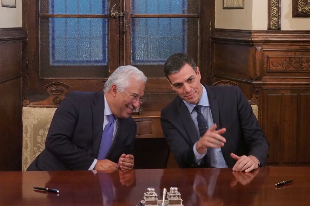 El presidente del Gobierno Pedro Sánchez se reúne con el primer ministro luso António Costa durante la Cumbre Hispano-Portuguesa en Valladolid 