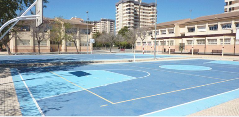 Vista del patio del colegio