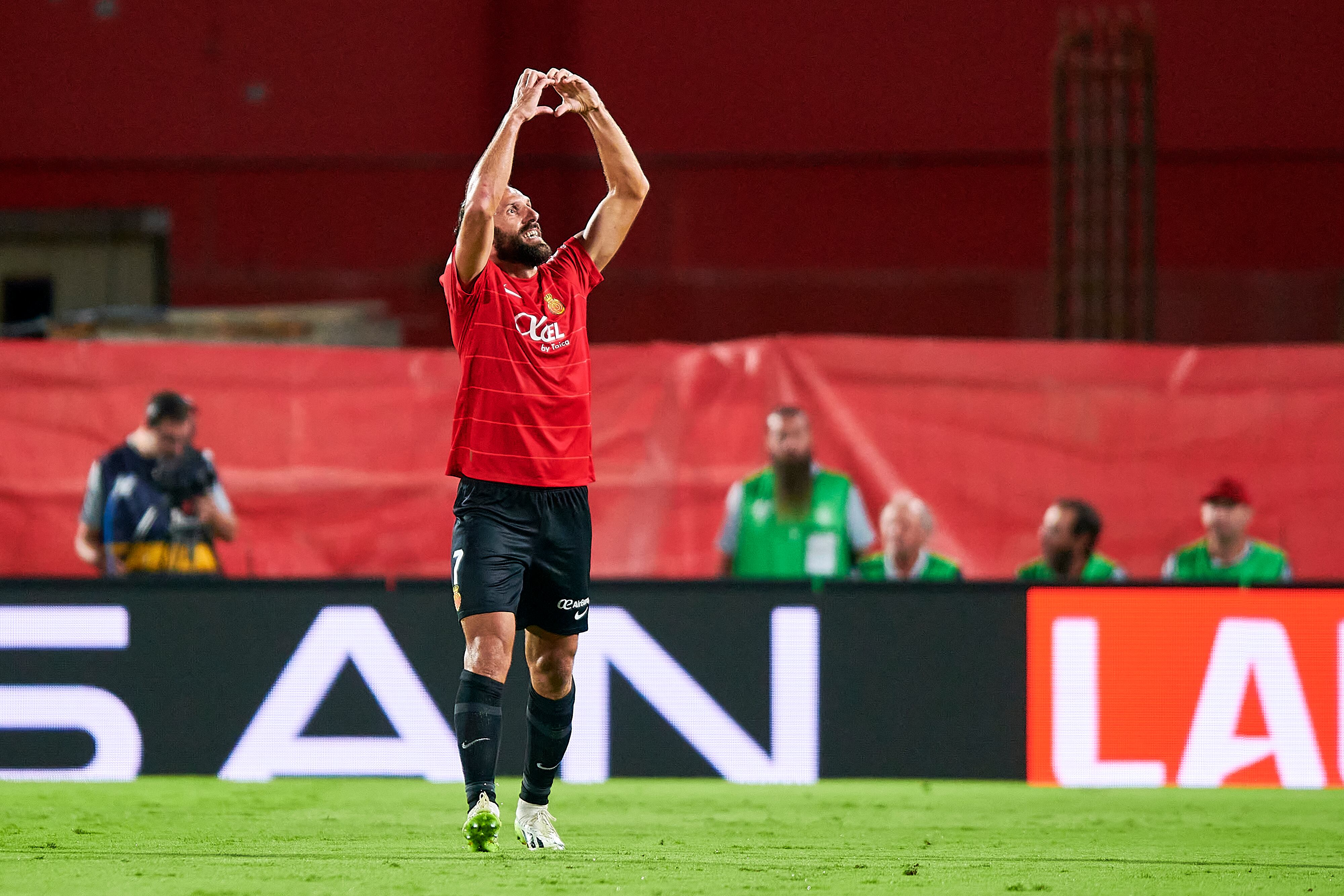 MALLORCA, SPAIN - SEPTEMBER 26: Vedat Muriqi of RCD Mallorca celebrates after scoring his team first goal during the LaLiga EA Sports match between RCD Mallorca and FC Barcelona at Estadi de Son Moix on September 26, 2023 in Mallorca, Spain. (Photo by Cristian Trujillo/Quality Sport Images/Getty Images)