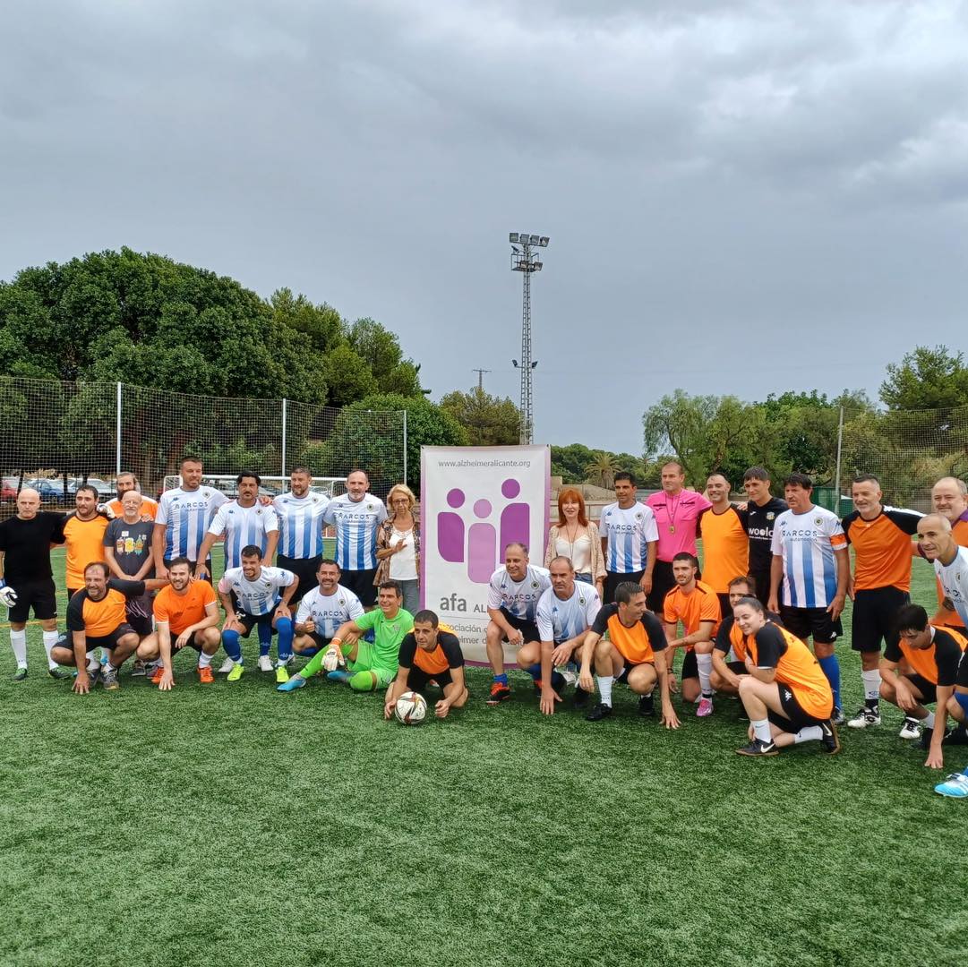 Partido de fútbol benéfico &quot;Juega Contra el Alzheimer&quot; en colaboración con la Asociación de Veteranos del Hércules