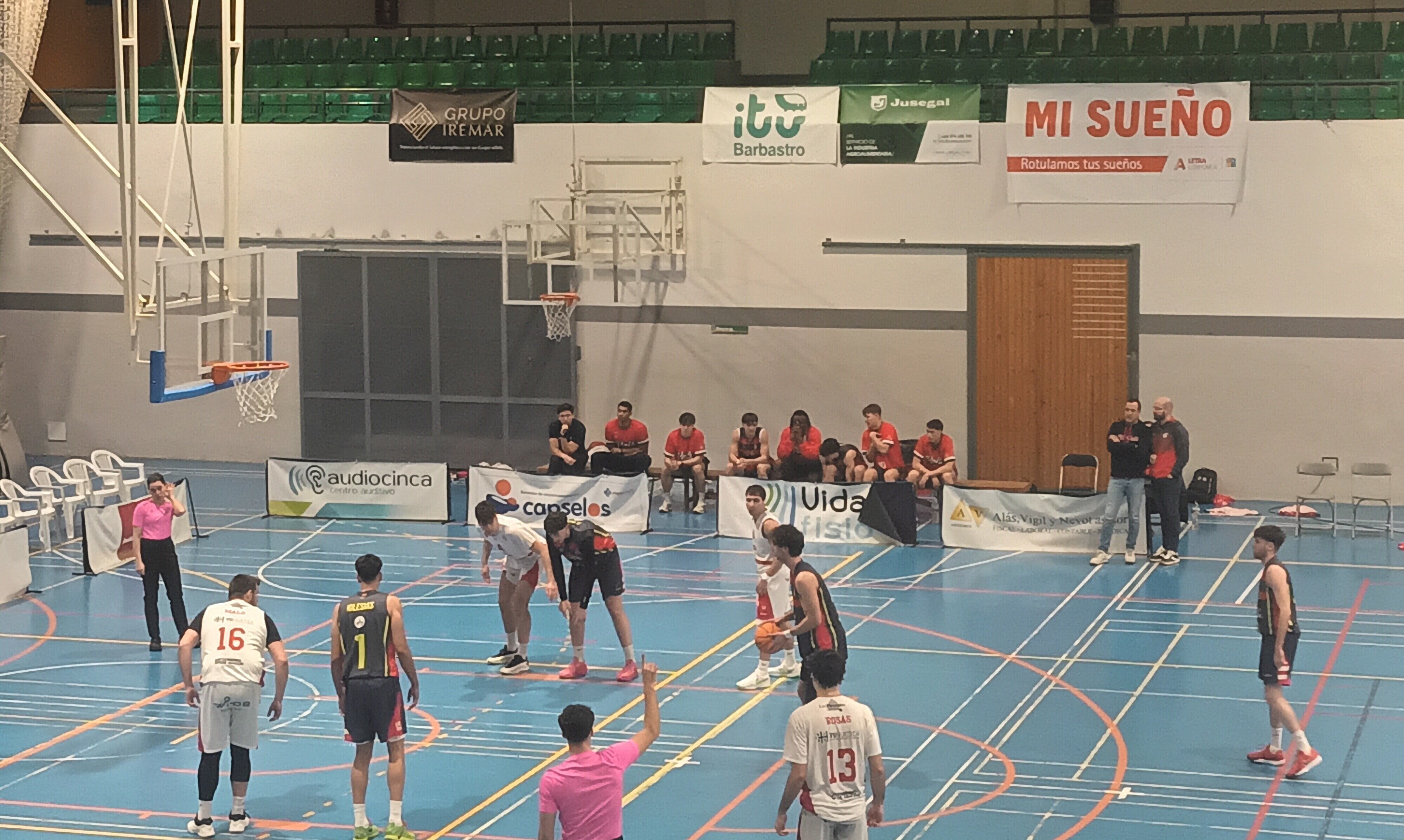 Un momento del partido entre Letra Corpórea Barbastro y Valls