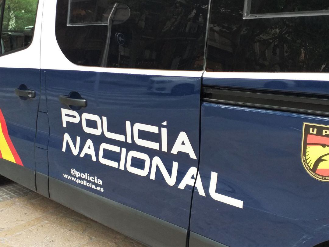 Furgoneta de la Policia Nacional.