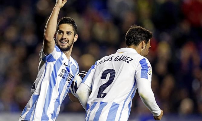 El jugador del Málaga, con sus goles, ha sido uno de los destacados en el partido que ha disputado su equipo en casa del Levante.