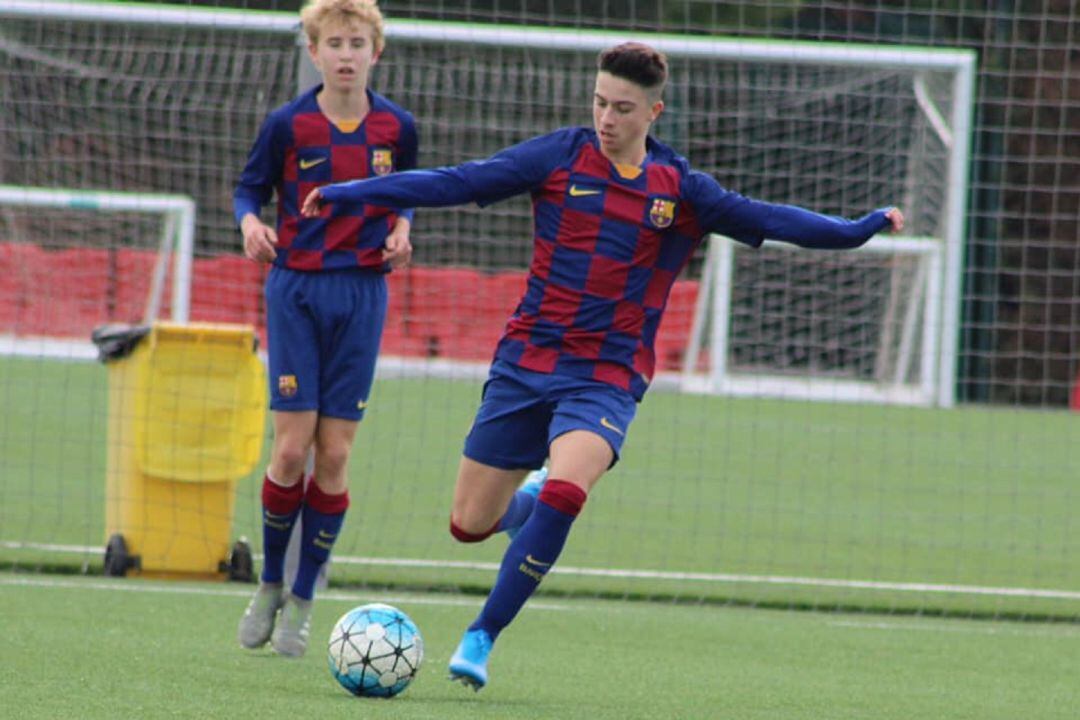 El petrerí Hugo Alba está despuntando en la base barcelonista