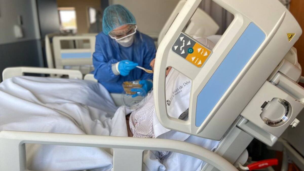 Cuatro ingresos nuevos por covid en el hospital del Bierzo, que registra un fallecido en las últimas 24h