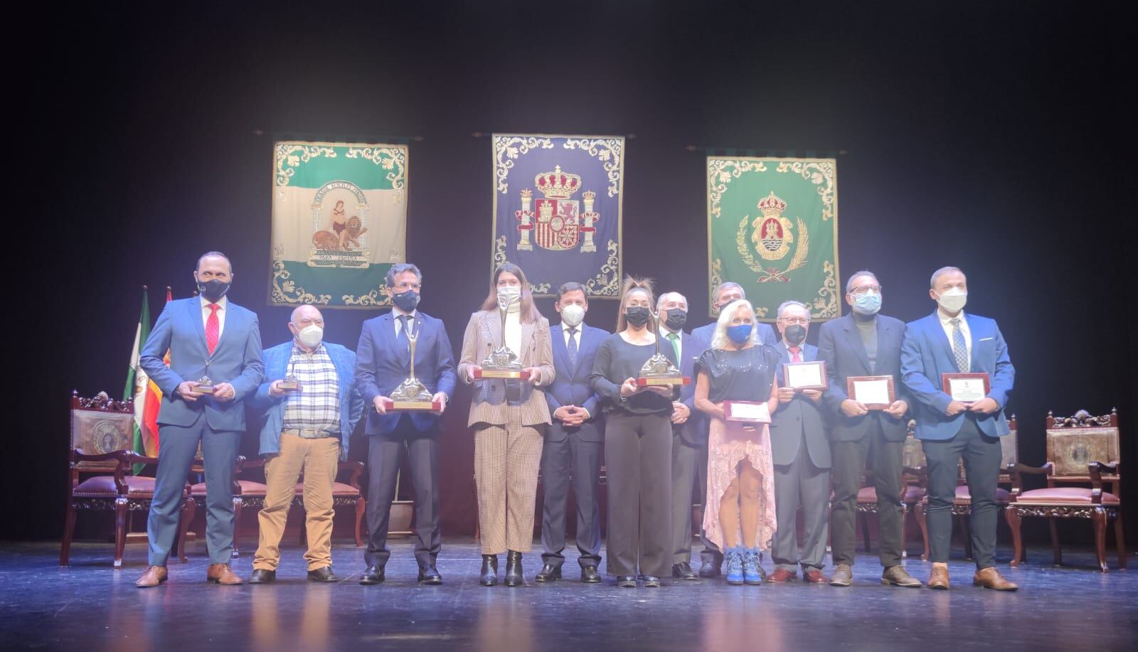 Foto de familia en la gala