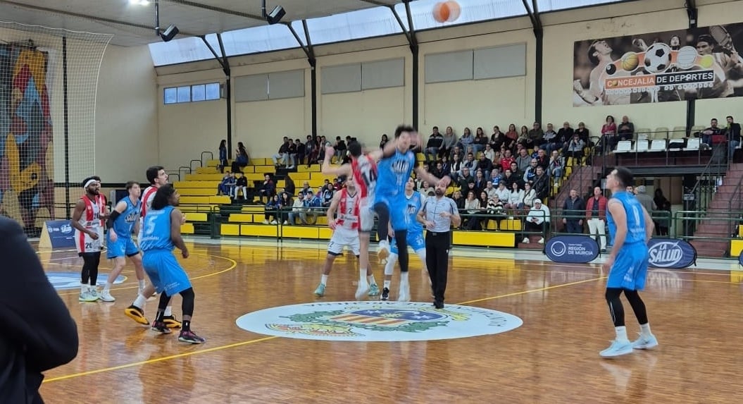 Un lance del partido