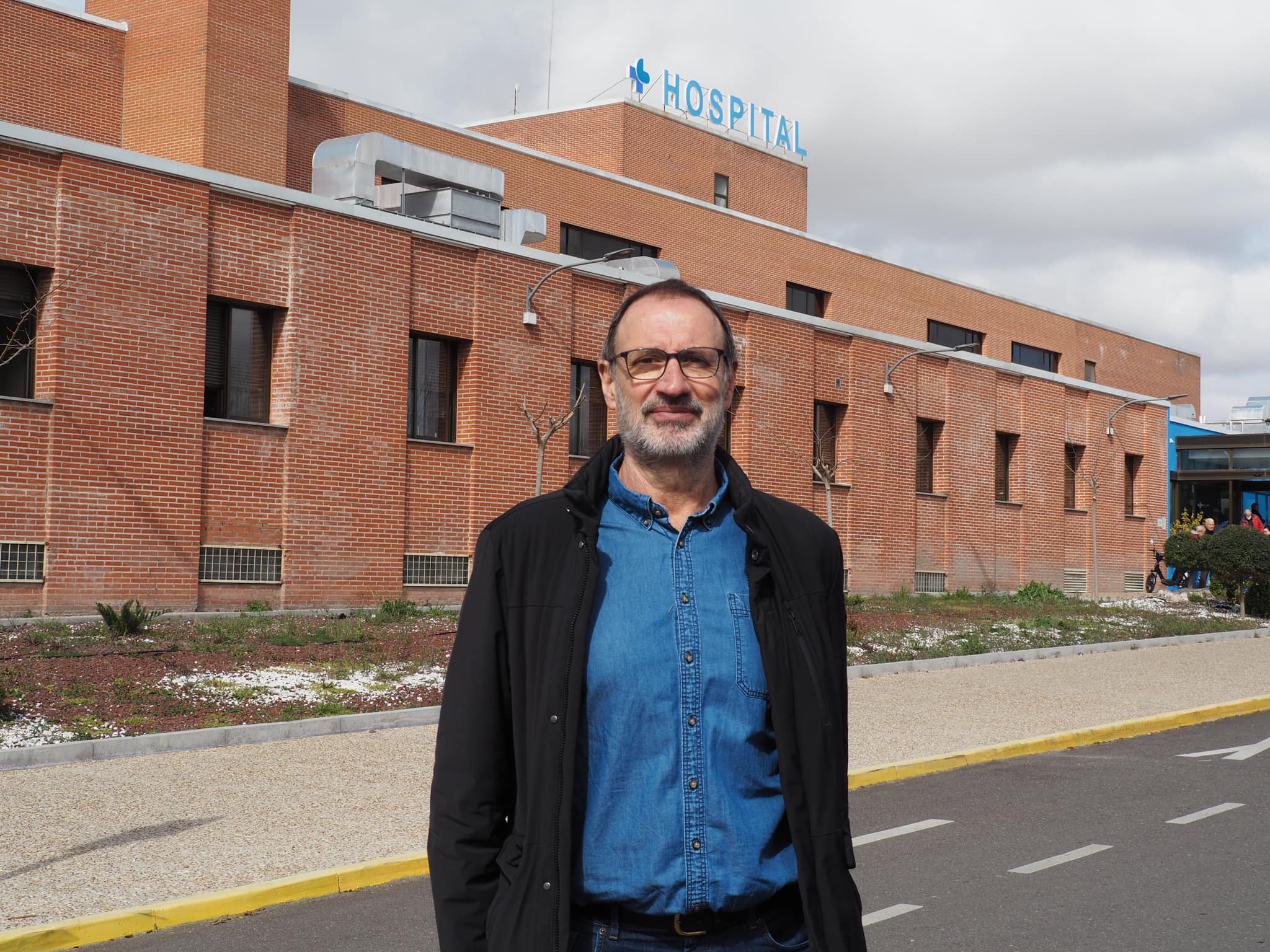 El diputado Julio Pereda, en el Hospital Comarcal de Medina