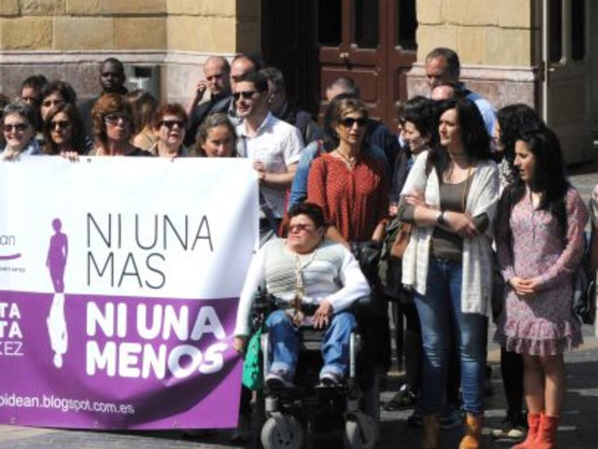 Emakumeok Bidean: “Ni una más, ni una menos”