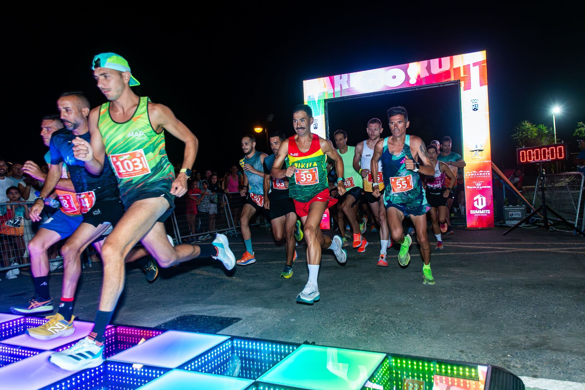 Salida de la ‘Haría Music Run Night’.