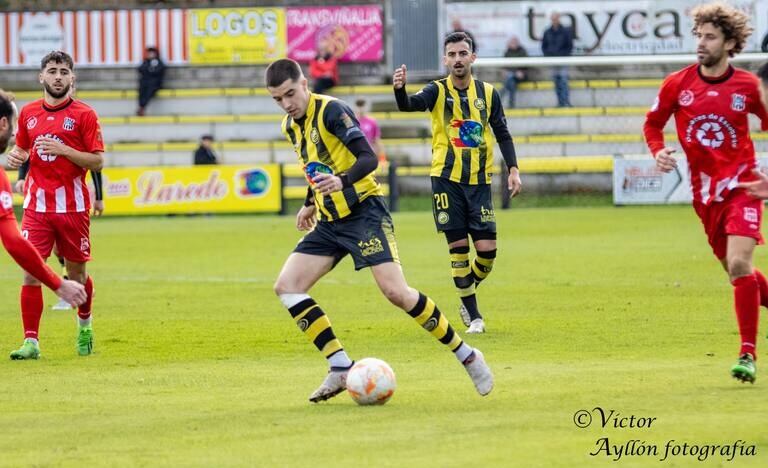 Bolado, con la camiseta del Cayón.