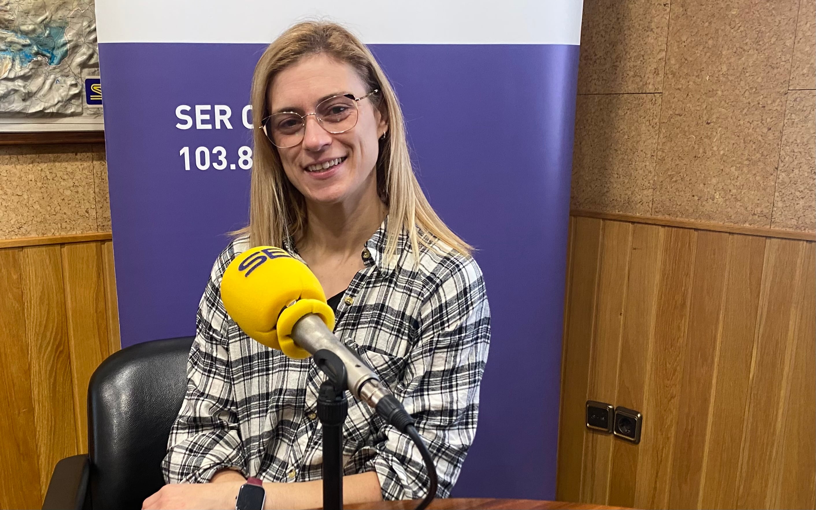 Patricia Pérez-Moneo, ginecóloga, en el estudio de SER Cuenca.