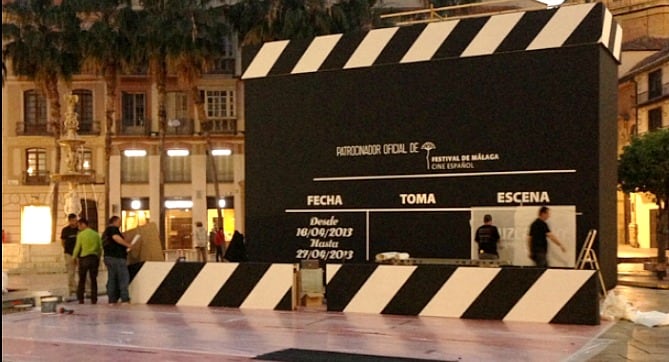 Regleta gigante ubicada en la Plaza de la Constitución de Málaga con motivo del Festival de Cine Español
