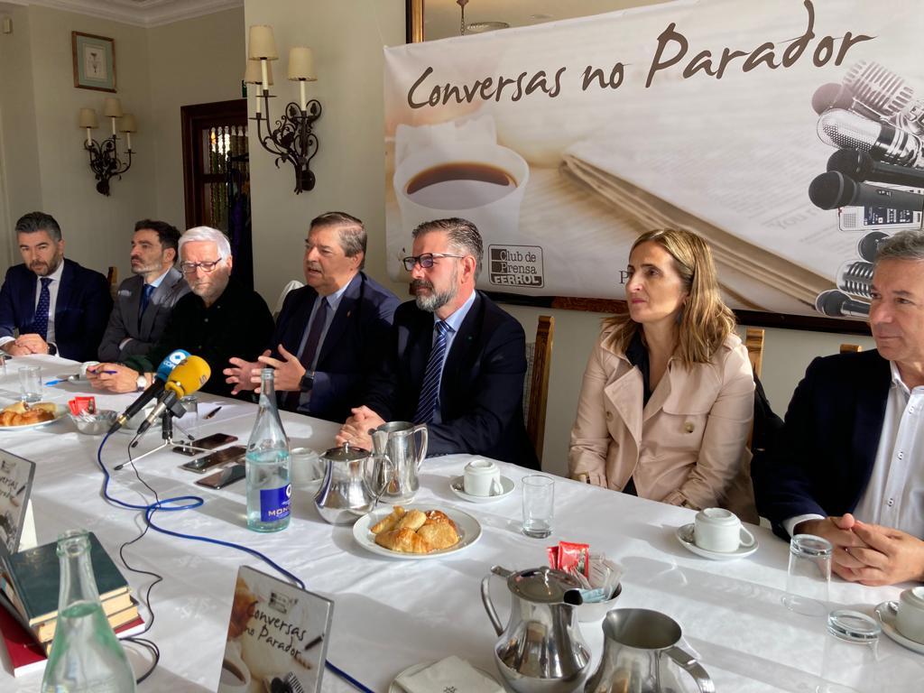 Abalde, en la charla en el Parador de Turismo