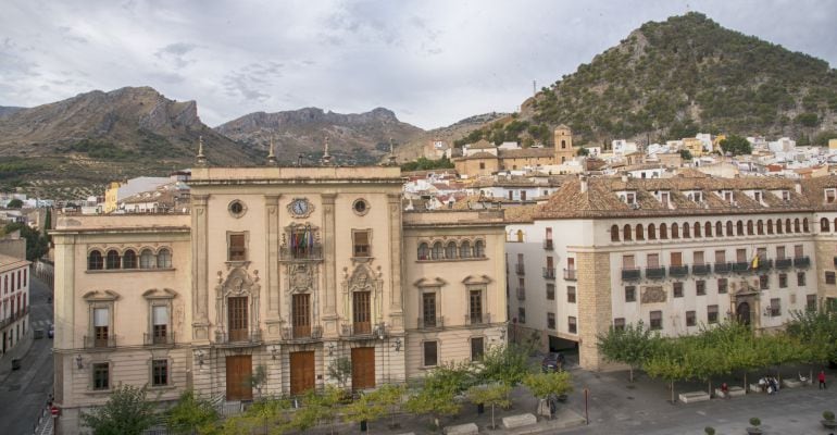 Edificio del Ayuntamiento de Jaén en la plaza de Santa María.