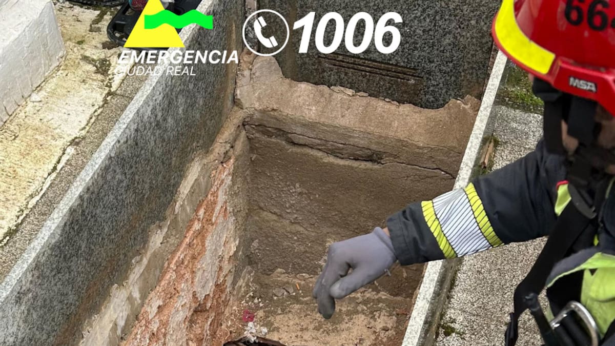 Herida una mujer de 81 años tras caer a una fosa en el cementerio de Daimiel