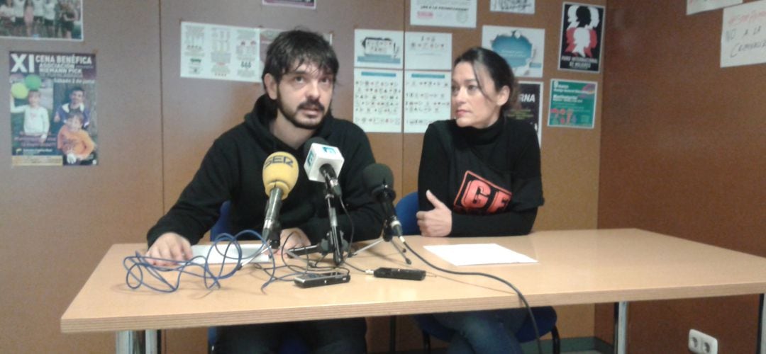 Sergio Manzano e Isabel Déniz son los dos concejales que ahora forman Ganar Fuenlabrada.