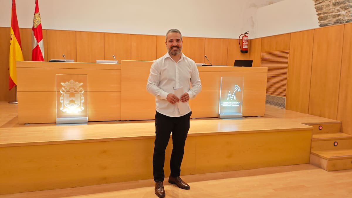 El concejal de Comercio acusa al PSOE de 'mentir y generar bulos' sobre la situación del mercado de Ponferardada