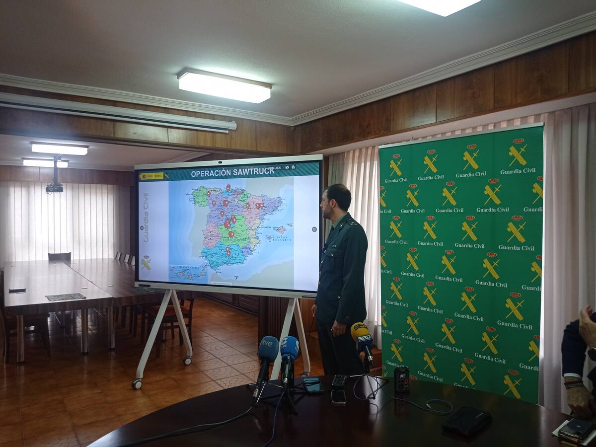 17 detenidos y 2 investigados por el robo de 26 camiones y de sus cargas para su posterior venta