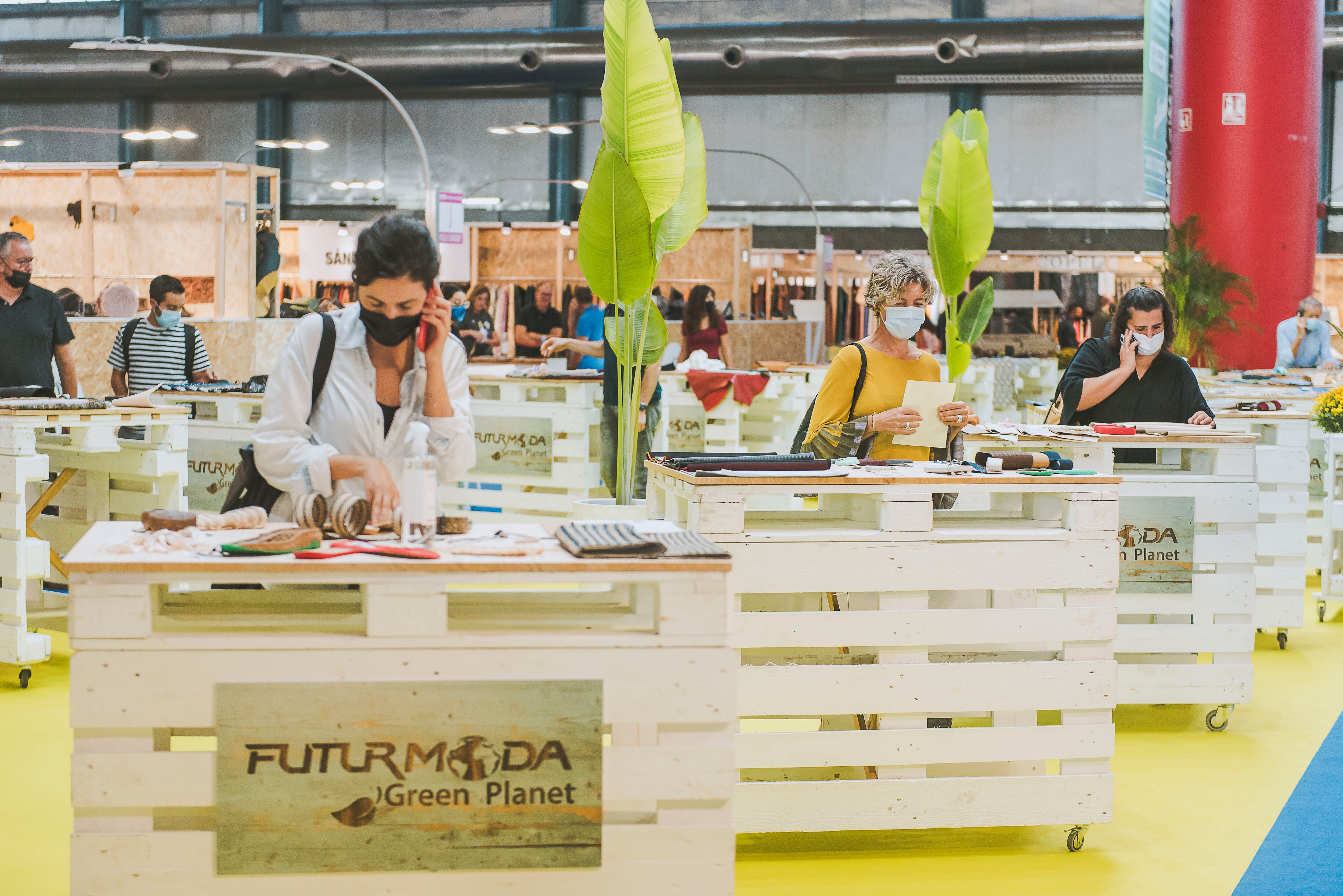 Stands en la feria de Futurmoda