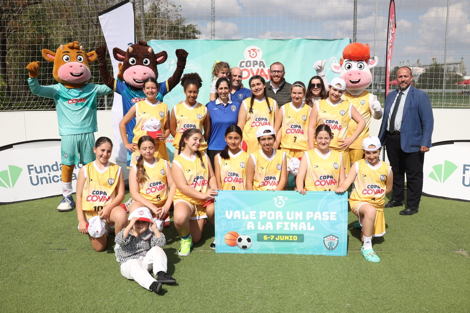 C.B. Coria, ganadoras de Baloncesto Femenino de la 13ª Copa COVAP en San Juan de Aznalfarache