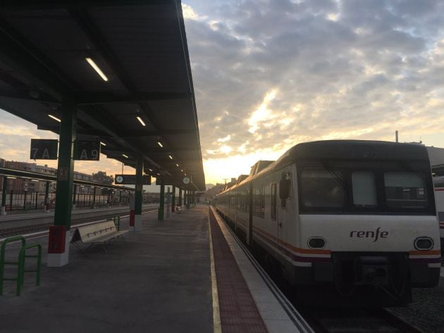 Nueva playa de andenes en la estación de El Carmen