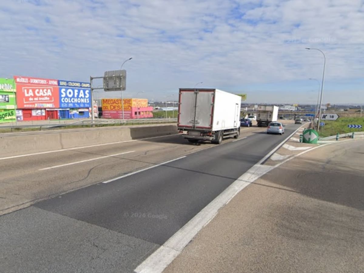 Rescatan a un hombre desorientado cuando cruzaba la A-42 en Parla